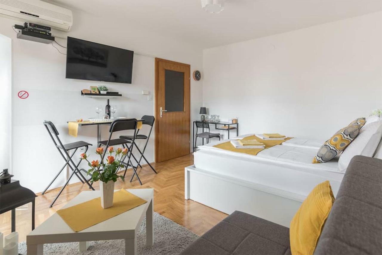Studio Apartman Comodo Zágráb Kültér fotó